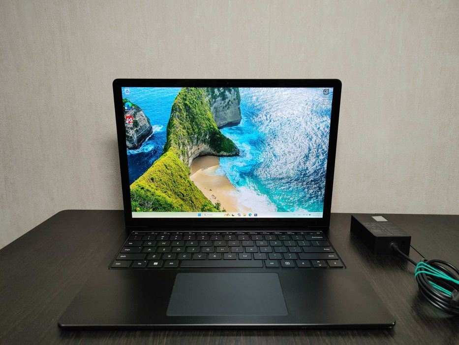 Microsoft Surface Laptop 4 Intel i7-1185g7 16/256gb