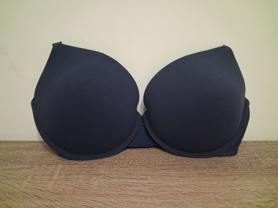 Темно_синій бюстгальтер 40DD/E