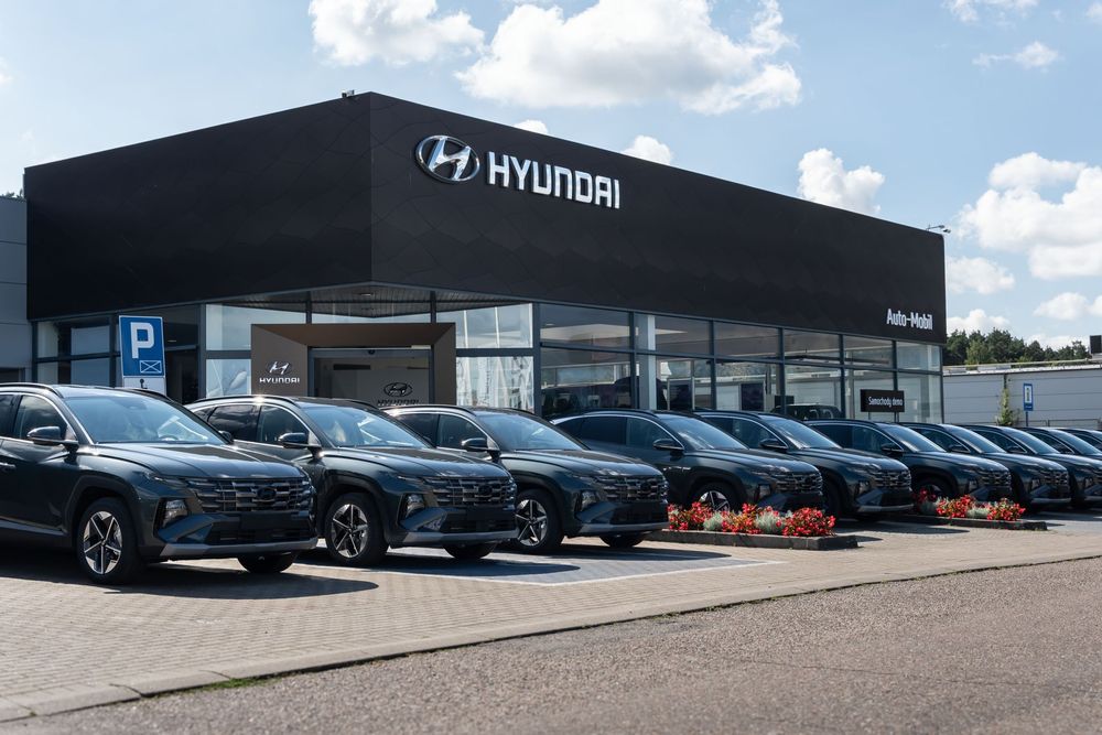 Hyundai Auto-Mobil top banner
