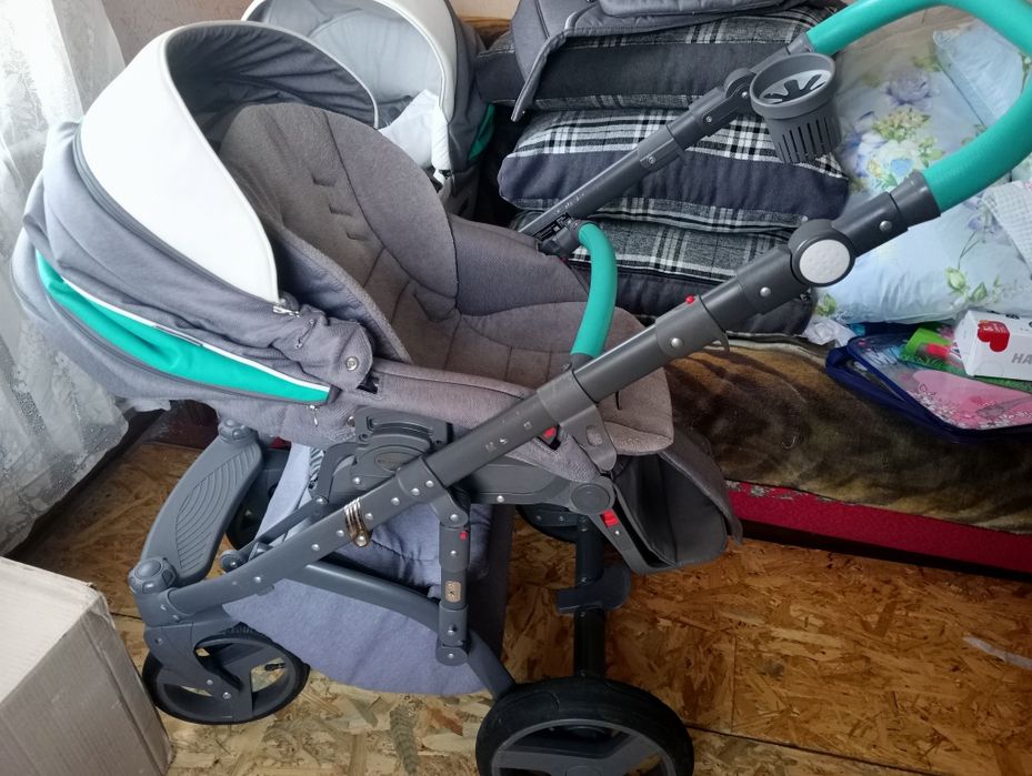 Продам польскую коляску трансформер