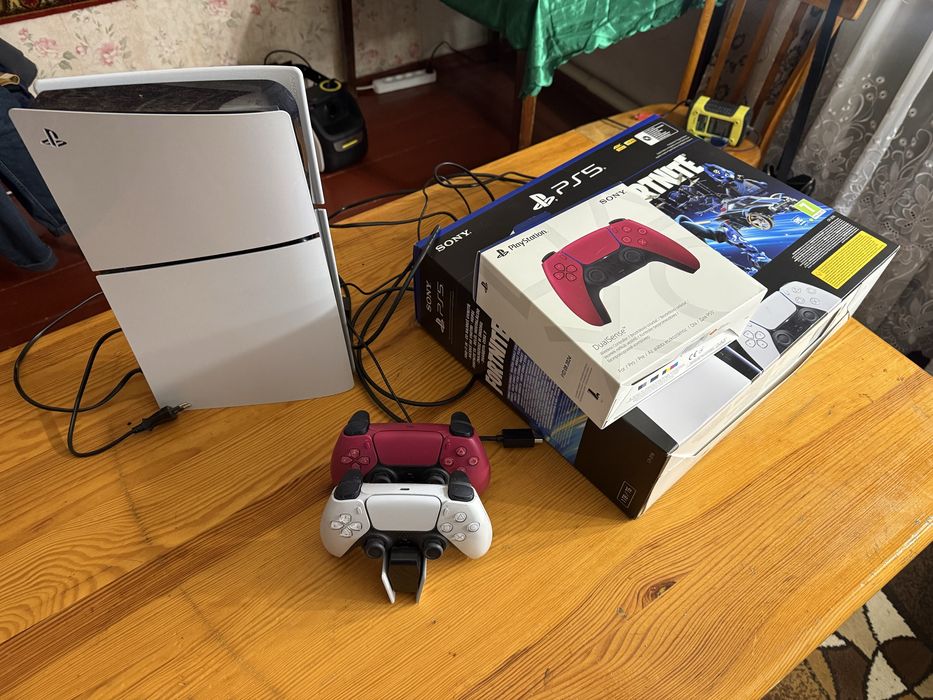 Playstation 5 slim PS5(Нова,+комплект)