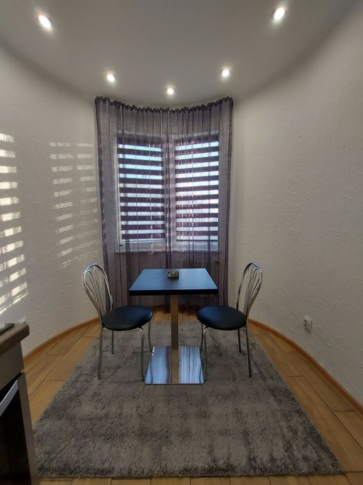 1 кімнатна квартира. Погодинно. Подобово. ТРЦ " ЧАЙКА "