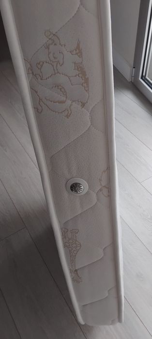 Colchão viscoelastico para cama de bebé