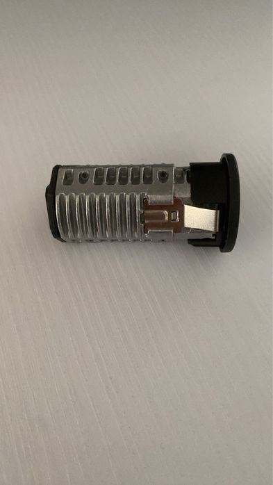 Подвійне USB гніздо для авто, універсальне2 порти виробник PL