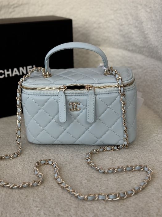 Сумка Chanel блакитна шкіра