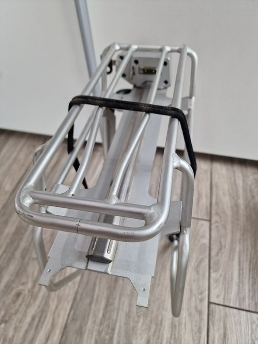 Bagażnik rowerowy tylny pod baterię Trek