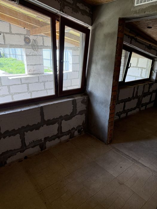 Будинок 160м2,ділянка 50сот. 20хв від Києва.Великий гараж.