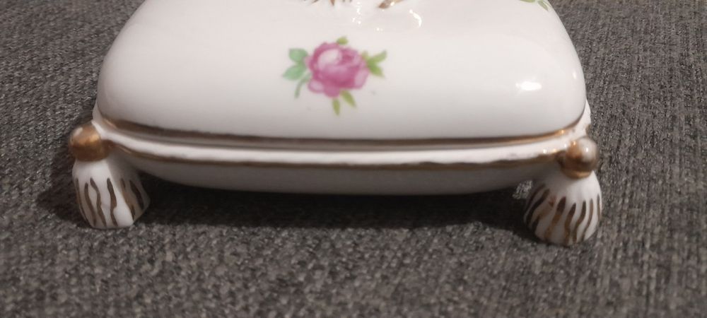 Raro Guarda Jóias VISTA ALEGRE, Pintado à Mão, c/ detalhes a OURO 1947