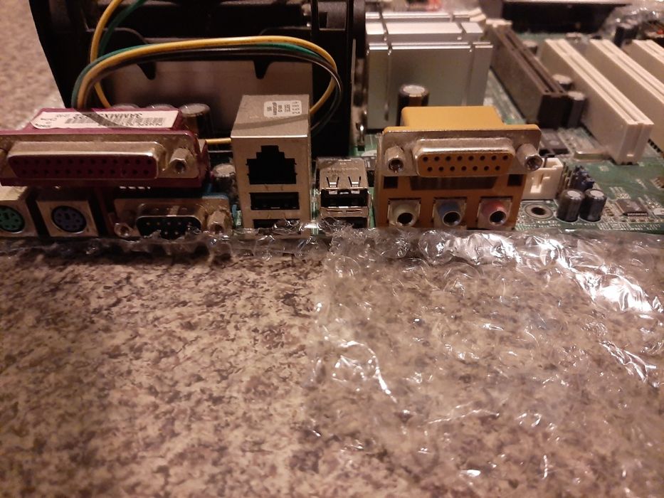 Komputer części na chodzie