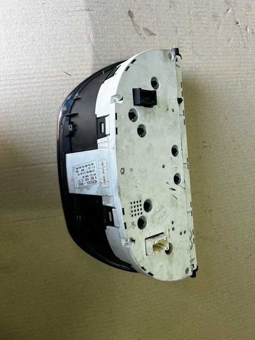 Панель приборов /приборка/ Мерс Вито 638