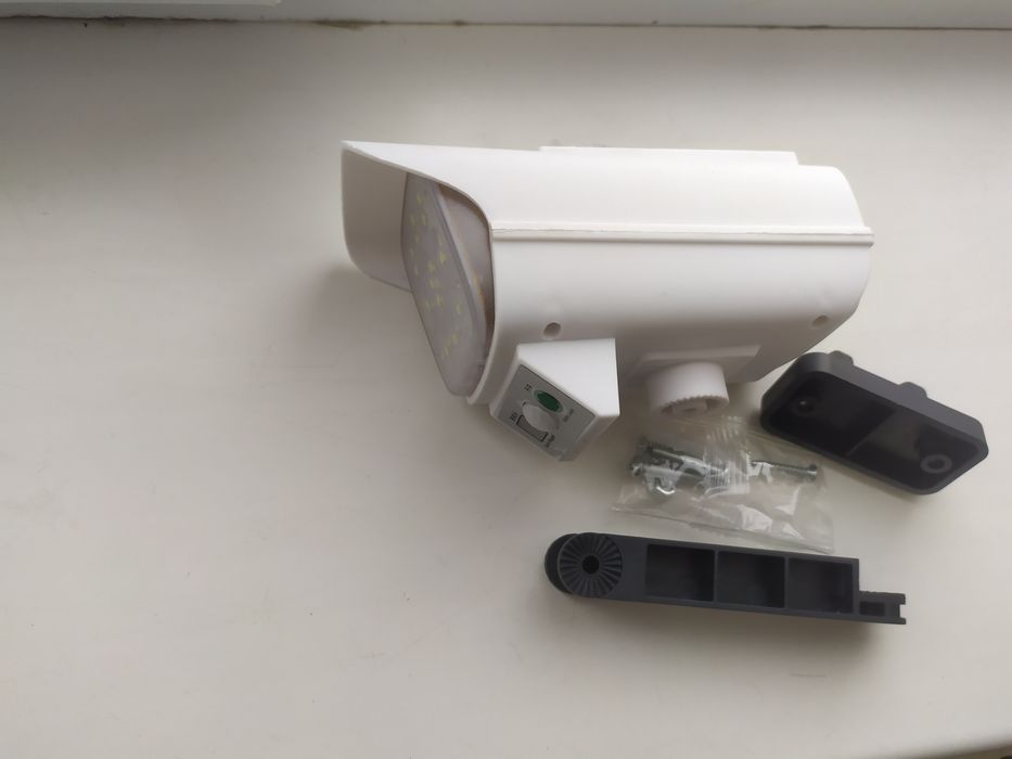 Прожектор фонарь ліхтар уличный с датчиком руху движения solar камера