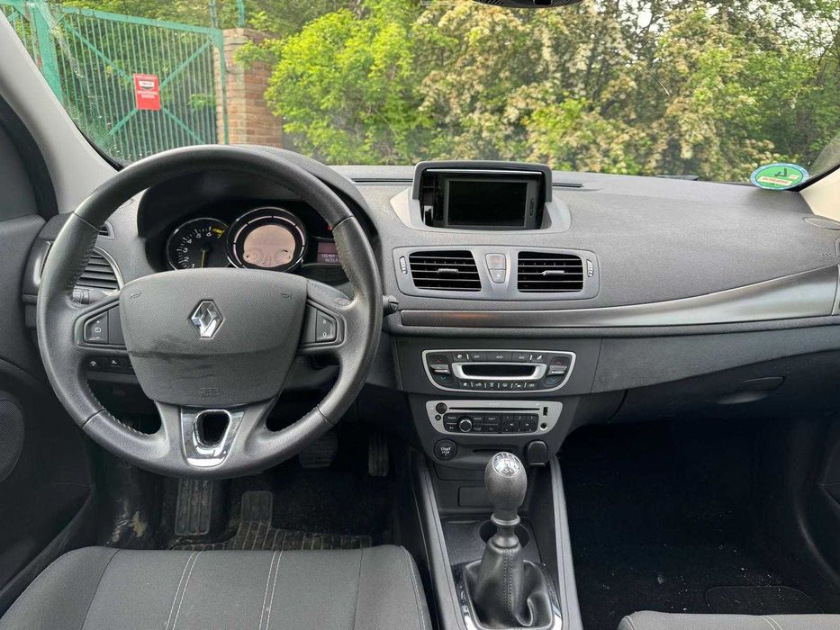 Renault Megane bezwypadkowy