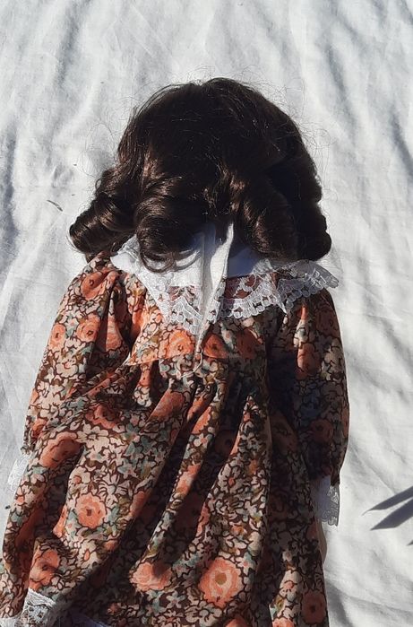 Boneca de Porcelana feita á mão