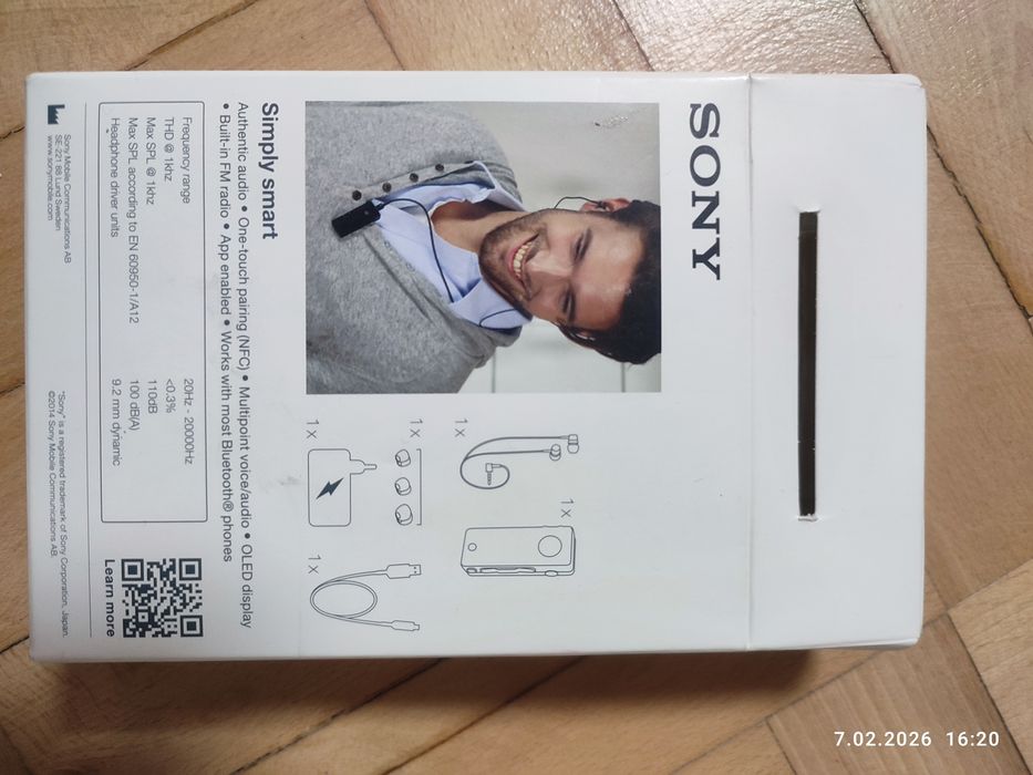 ZZestaw słuchawkowy stereo Bluetooth® Sony SBH50.