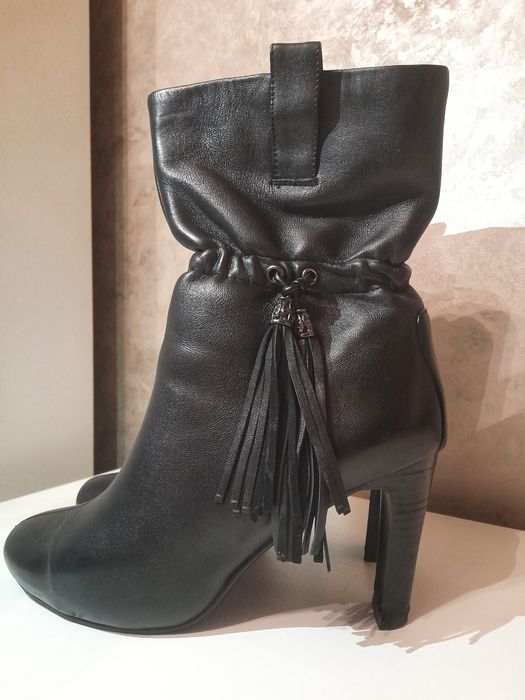 Жіночі шкіряні чоботи