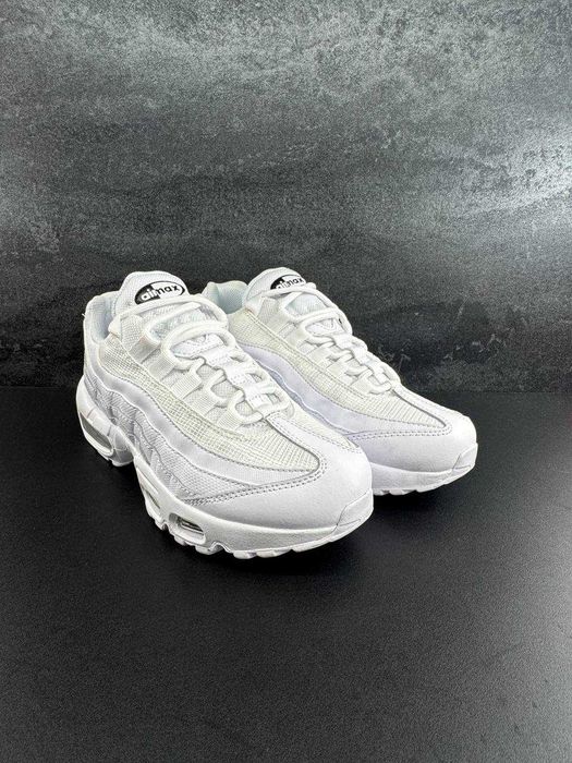 Кросівки Nike W Air Max 95 Essential White CK7070-100 (37.5)