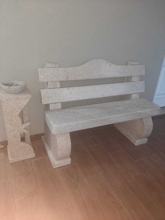 Banco em granito