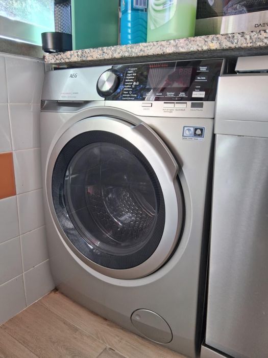Maquina Lavar e Secar AEG 10/6Kg