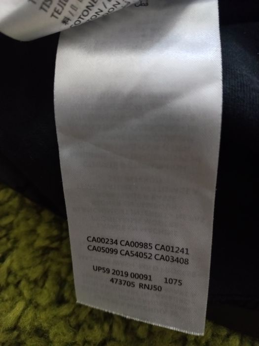 MCQ Alexander McQueen S футболка чорна з принтом  жіноча