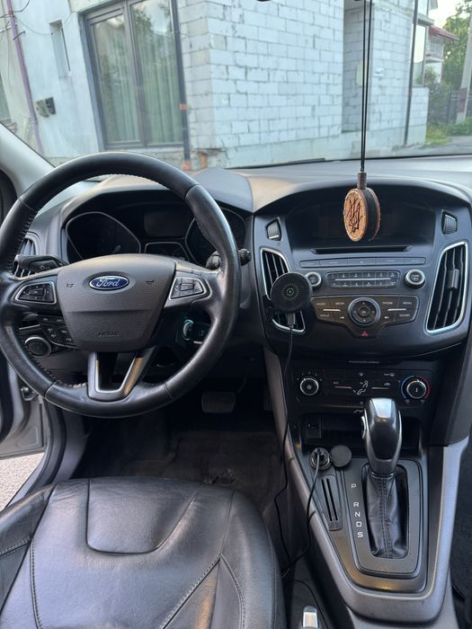 Ford Focus 2.0бензин 2016