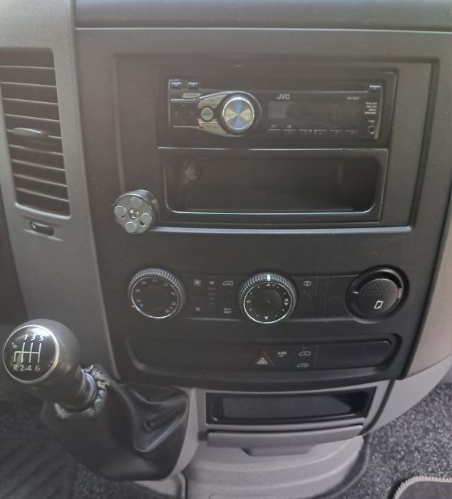 Volkswagen Crafter 7 osobowy klimatyzacja