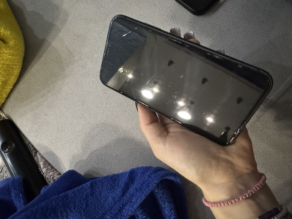 телефон Iphone 11