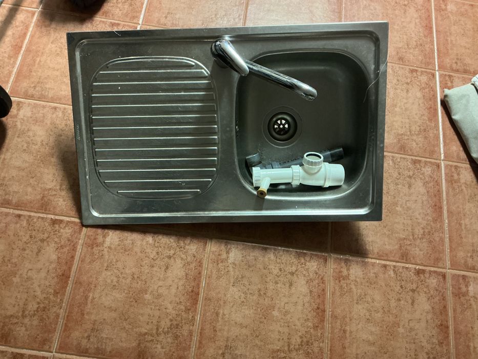 Lava Louça e misturadora Usados