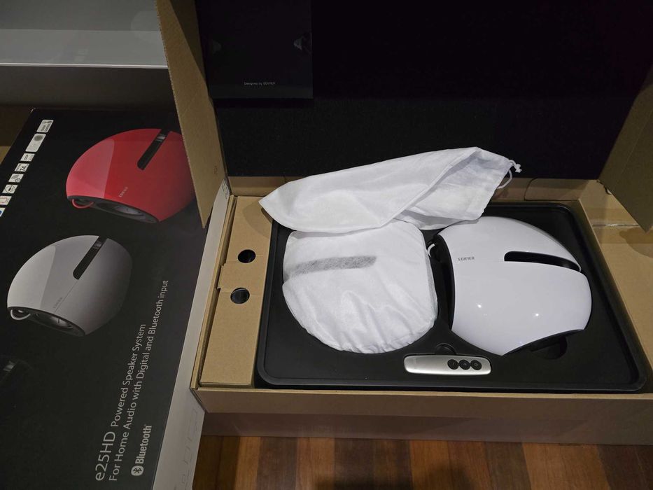 Colunas Edifier e25HD