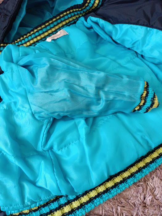 Стильна куртка на 9-12 міс.