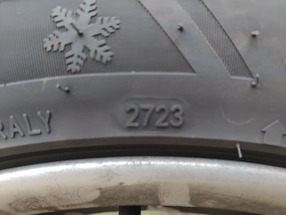 Koła zimowe 245/45R18 100V XL