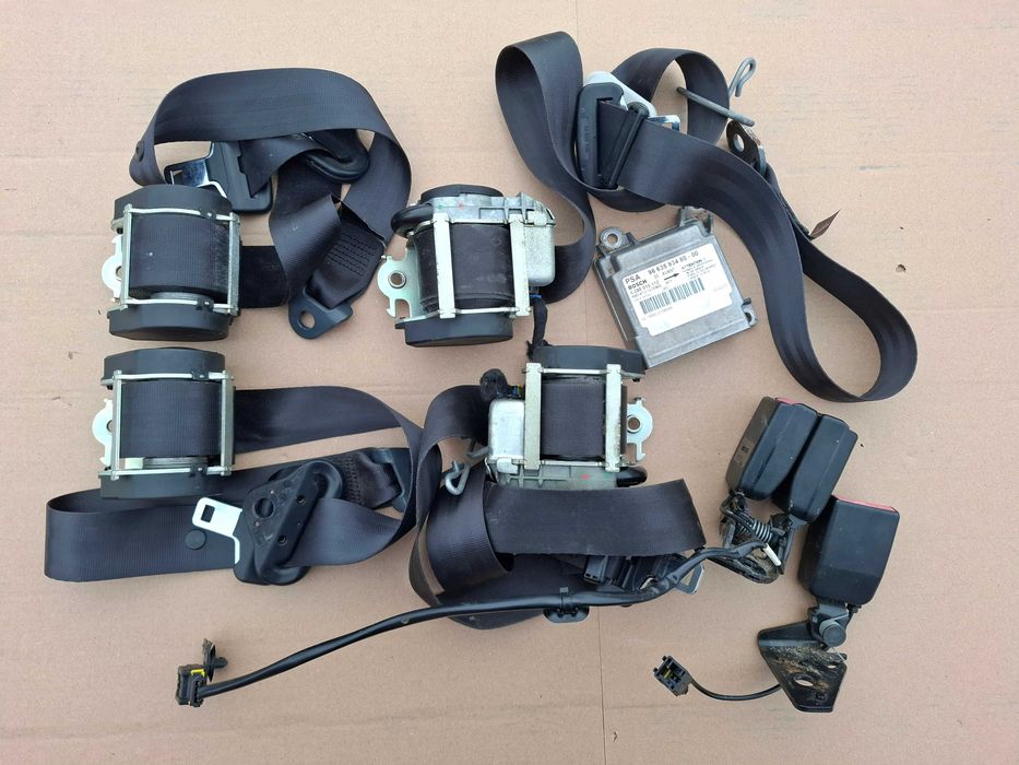 Na części Peugeot 207 1.6Thp maska błotnik drzwi EZW lampy poduszki