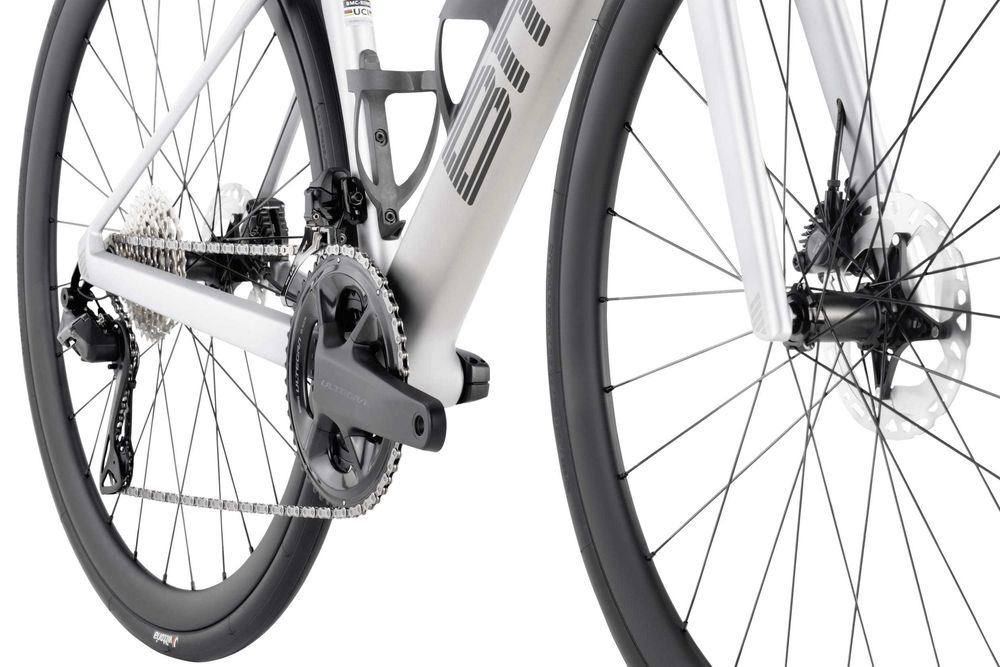 Nowy BMC Roadmachine 01 Four Ultegra Di2 2x12