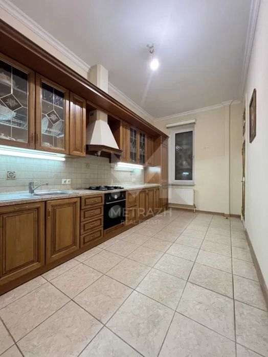 Продам 5 к. квартиру 206 м2 Деревянко Павлово Поле метро 23 Августа