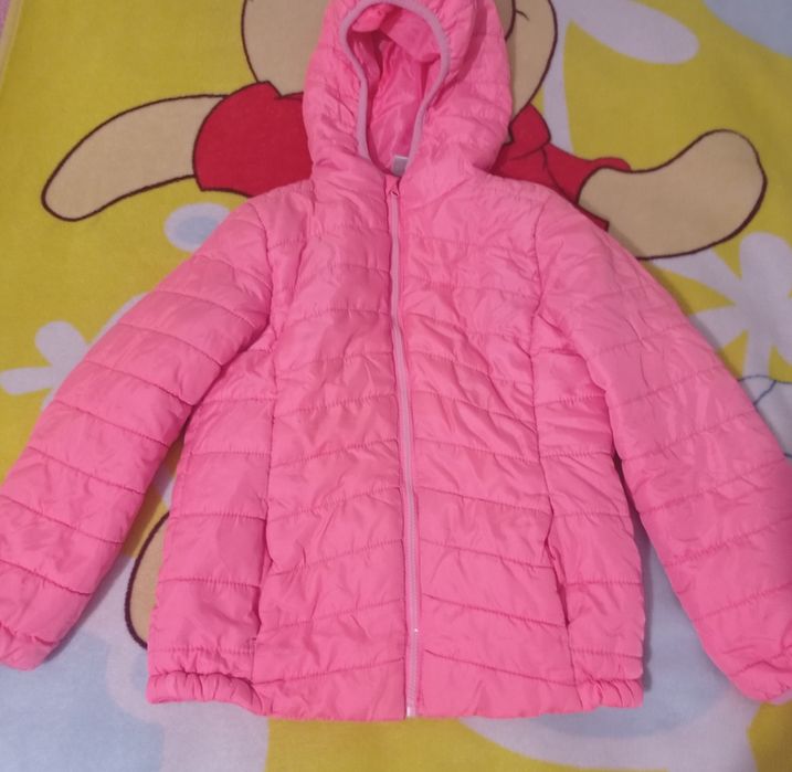 Куртка для дівчинки,на 4-6років