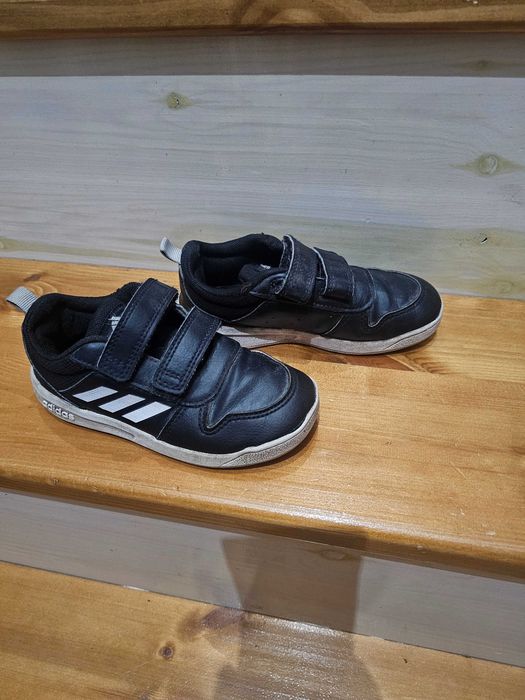 Buty adidas chłopięce roz. 26.5