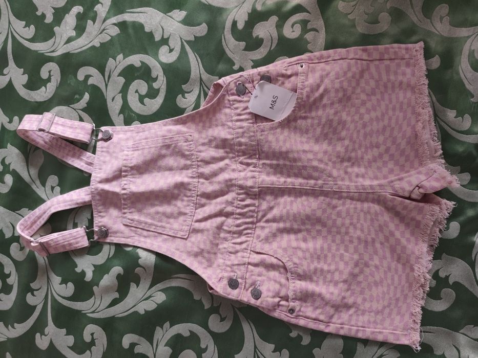 Джинсовий комбінезон на дівчинку