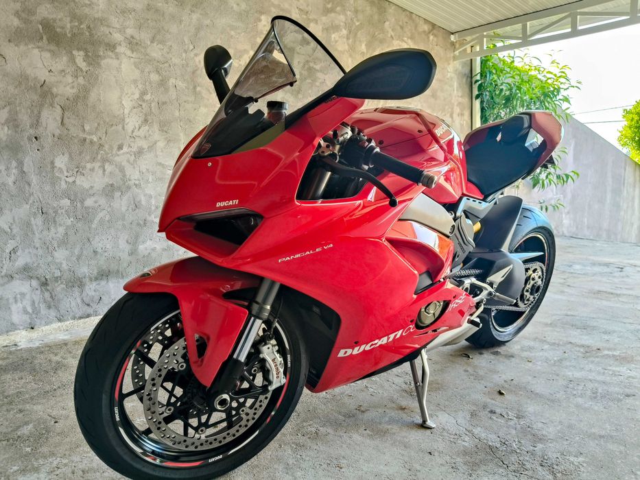Ducati Panigale V4 Nacional
