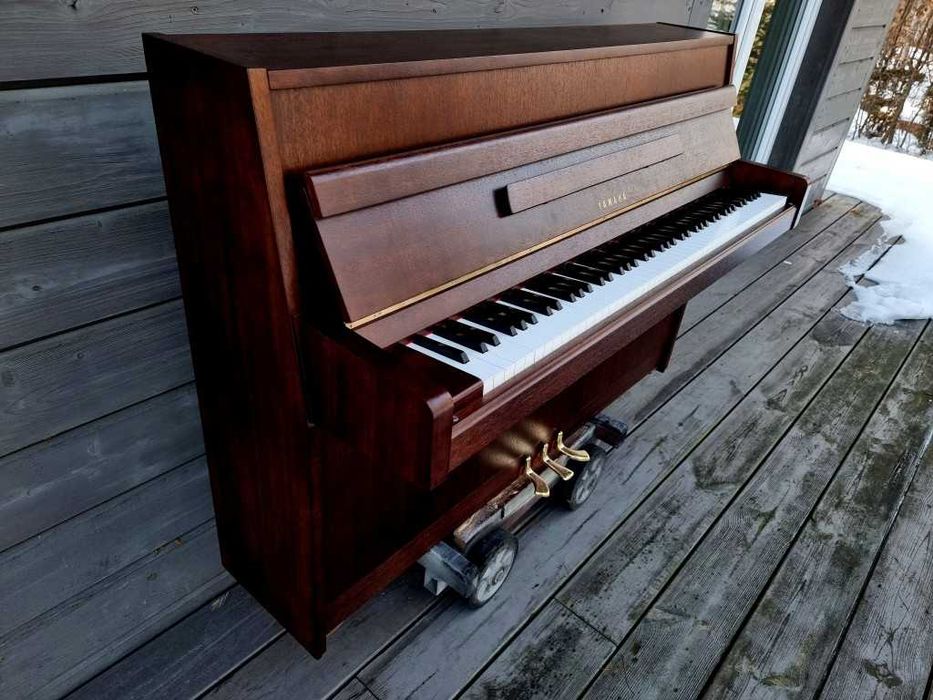 Pianino YAMAHA 100cm 1972r CIEMNY BRĄZ MAT Moderator