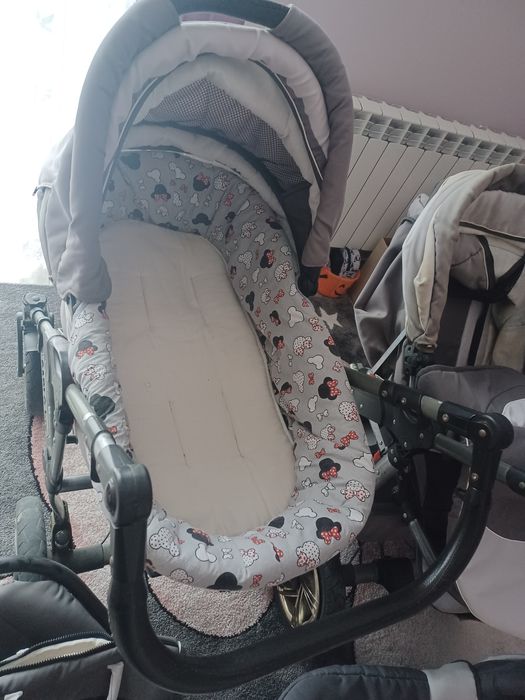 Dwa wózki dziecięce