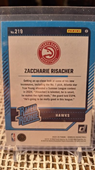 Karta Rookie Zaccharie Risacher.