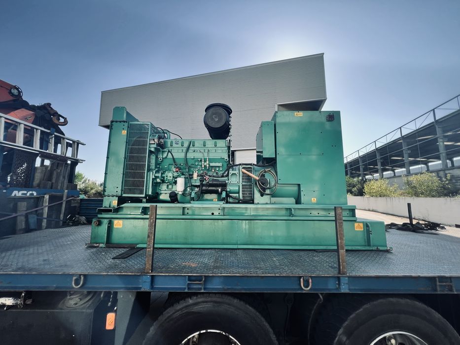 Gerador Cummins 275kVA