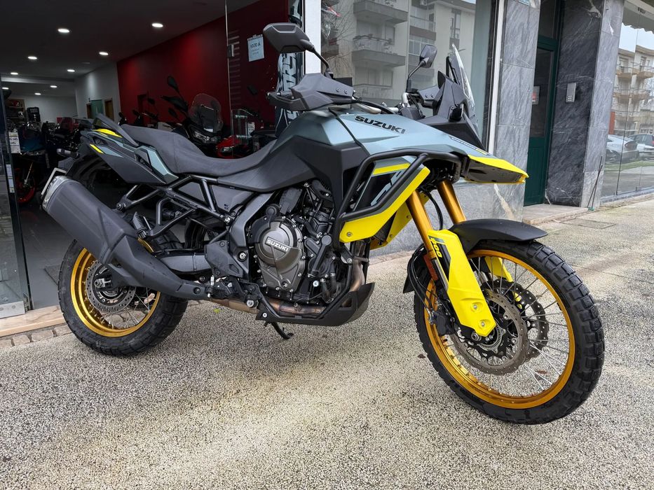 Suzuki DL  V-STROM 800 DE - DESDE 130€ Mês