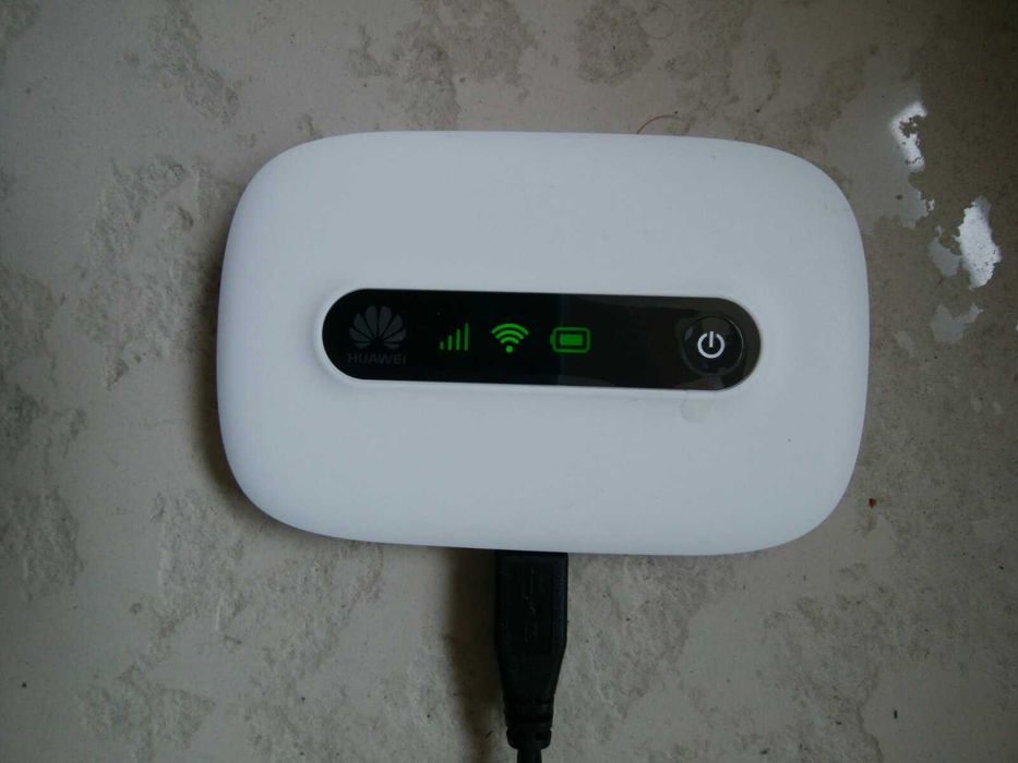 3G Wi-Fi роутер Huawei EC5321u-1  скорость 14,7 Мбит/с