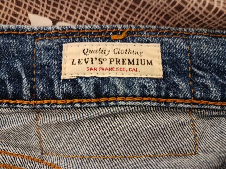 Джинси Levi's в супер стані W32