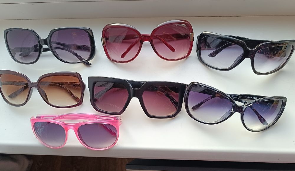 Очки солнезащитные