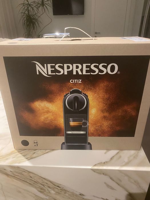 Maquina café Nespresso Citiz em preto