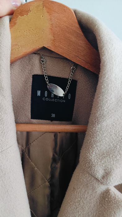 Płaszcz damski. Beżowy.