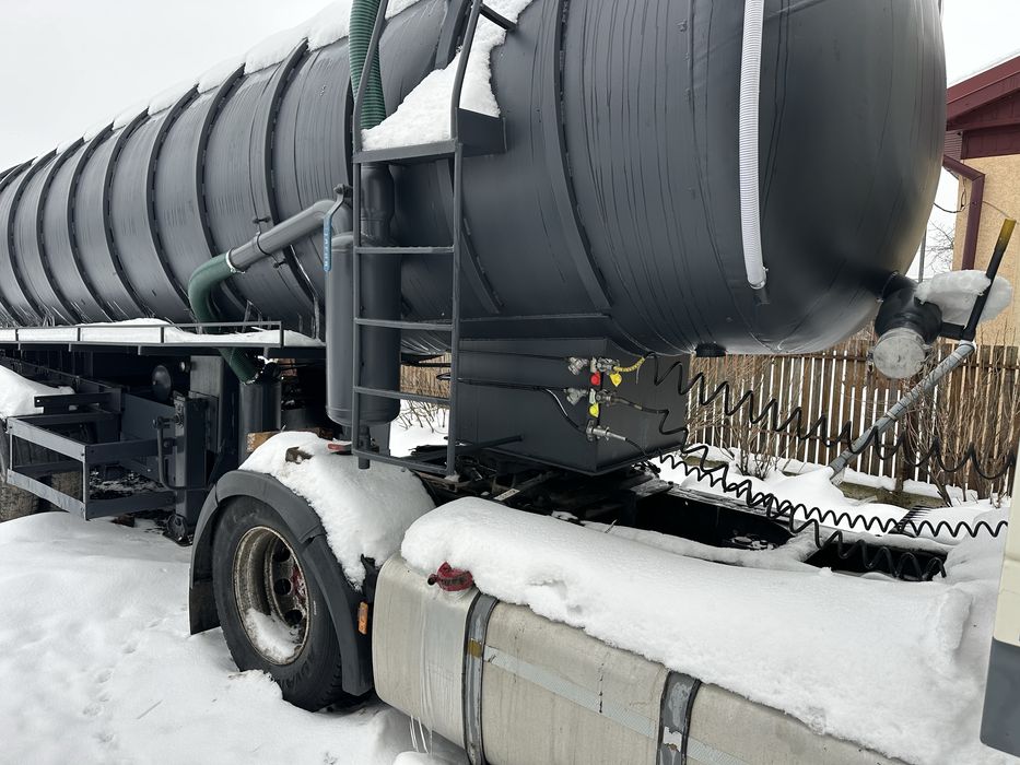 Продаю сцепку ДАФ XF95 та напівпричіп АЦ22 переобладнана на асенізатор