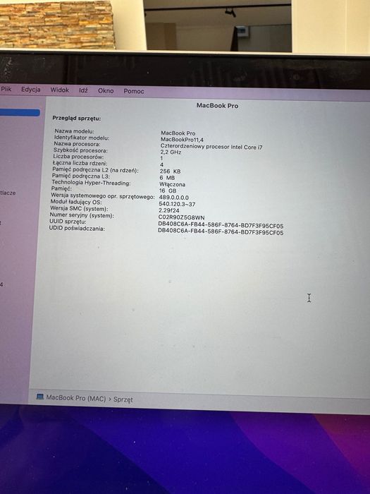 macbook pro 15 i7 16GB, 250GB