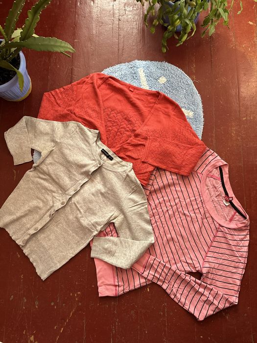 Лот з 38 речей на розмір xs шуба джинси брюки светри спідниці сукні